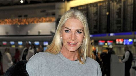 Dame Sarah Kern (@sarahkern.